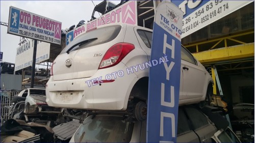 i20 çıkma bagaj kapağı